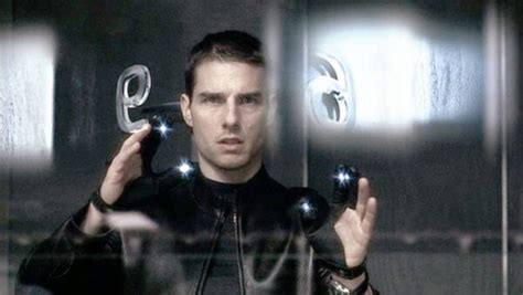 Minority Report! Un Thriller Cyberpunk con Tom Cruise e Previsioni del Futuro!